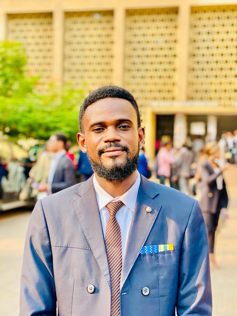 Luc Moyika Mbala – Développeur Web RDC